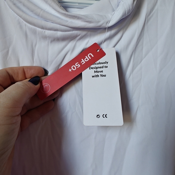 NWT BALEAF athletic Top - Picture 4 of 6